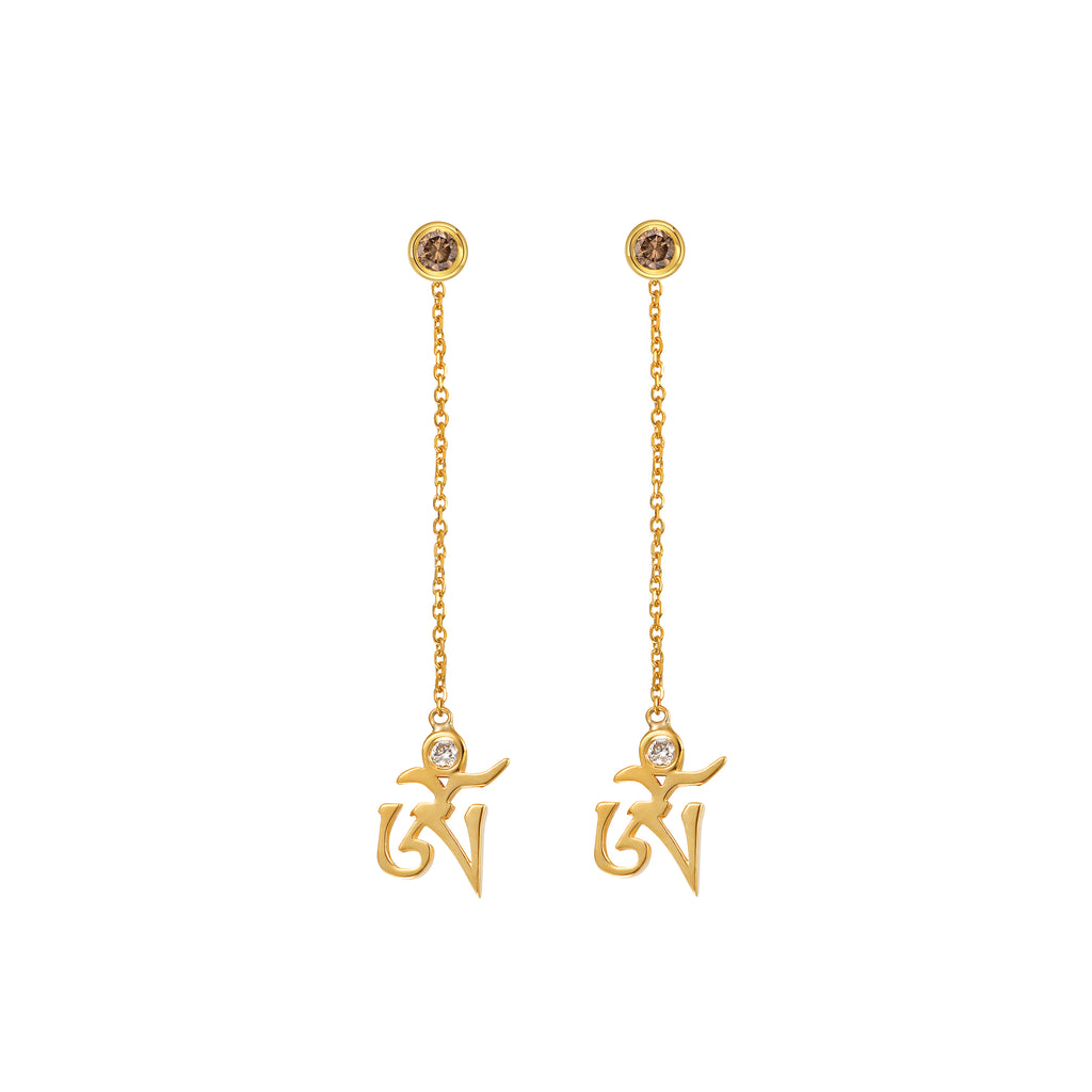 YOUNG BY DILYS' Yellow Gold OM Earrings in Fancy Brown and White DIamond